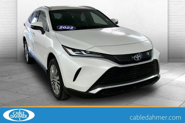 2022 Toyota Venza XLE AWD photo