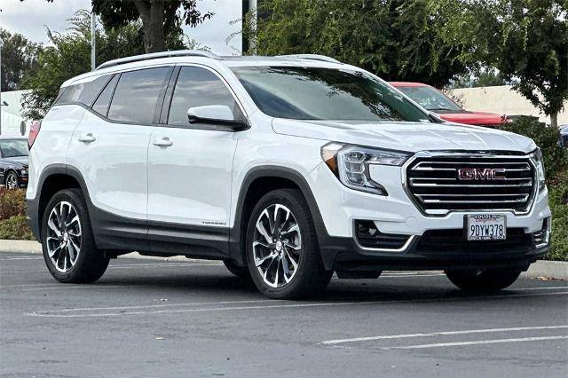 2022 GMC Terrain SLT FWD photo