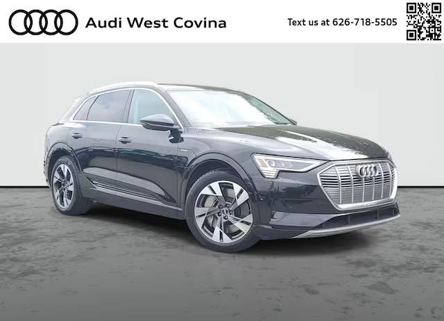 2023 Audi e-tron Premium Plus AWD photo