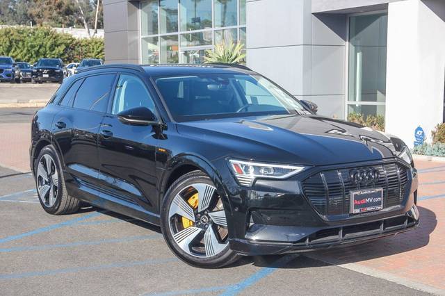 2023 Audi e-tron Premium Plus AWD photo