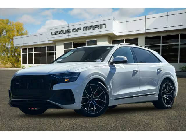 2023 Audi Q8 Prestige AWD photo