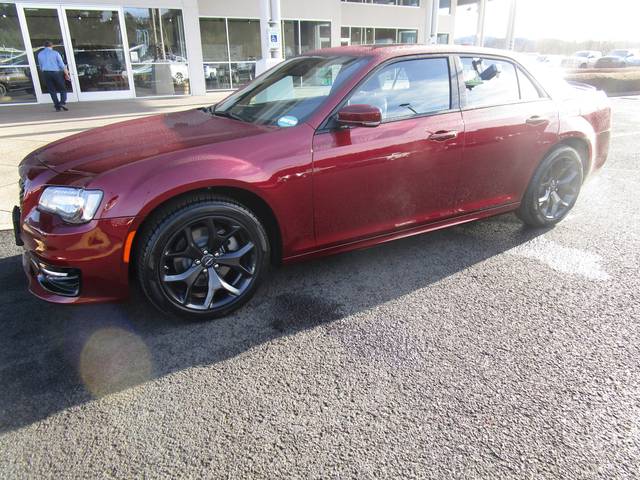 2022 Chrysler 300 300S RWD photo