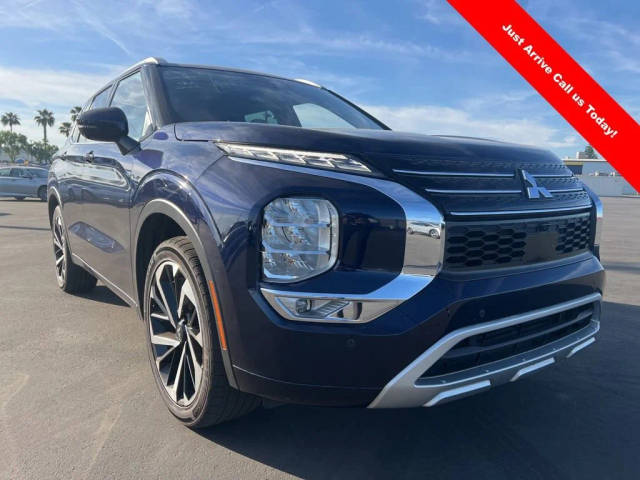 2022 Mitsubishi Outlander SEL FWD photo