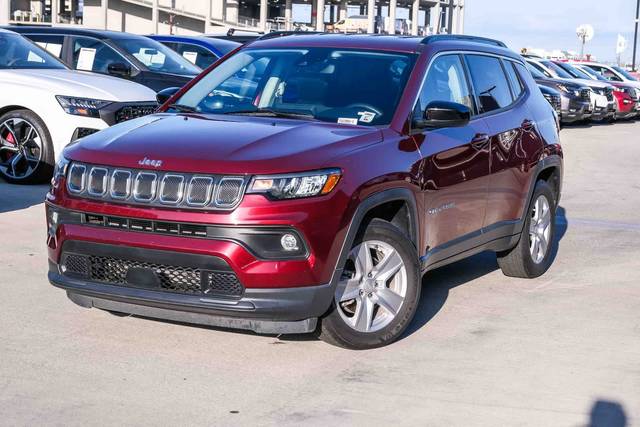 2022 Jeep Compass Latitude FWD photo