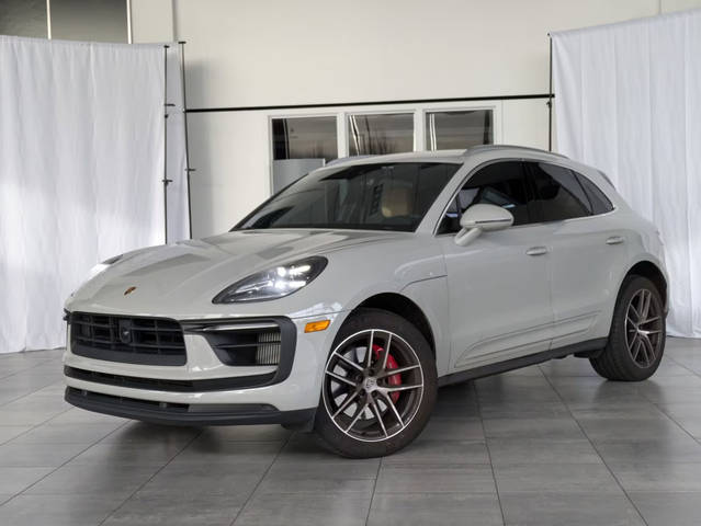 2023 Porsche Macan S AWD photo