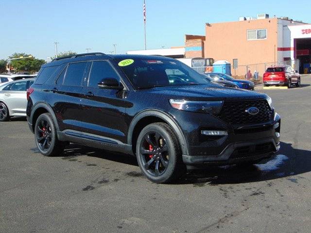 2022 Ford Explorer ST 4WD photo