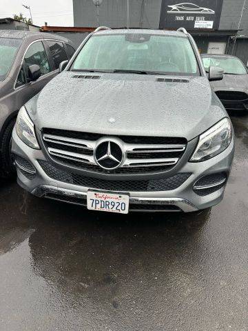 2016 Mercedes-Benz GLE-Class GLE 300d AWD photo