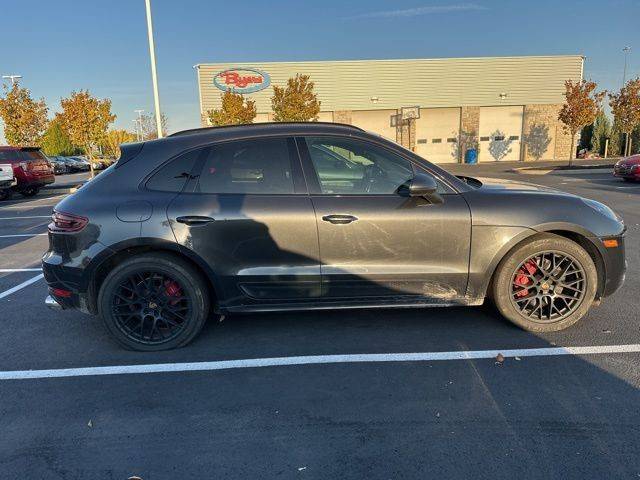 2017 Porsche Macan GTS AWD photo