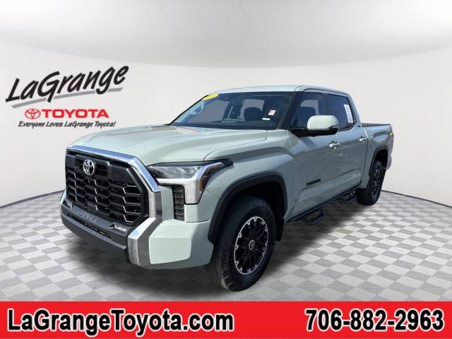 2022 Toyota Tundra SR5 4WD photo