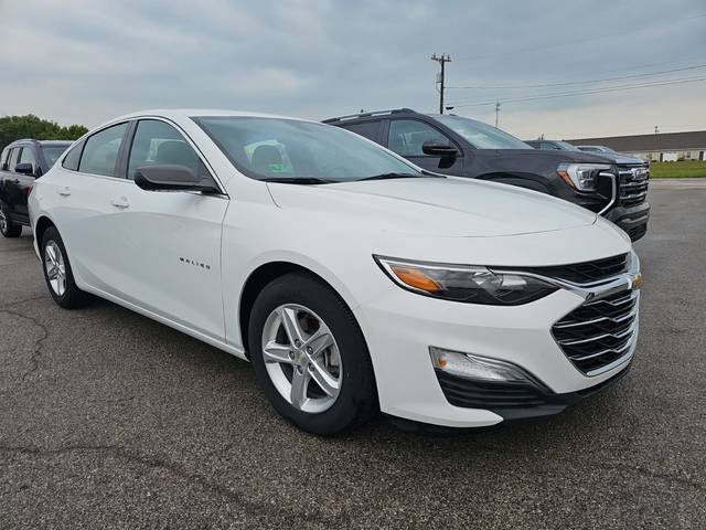2022 Chevrolet Malibu LS FWD photo