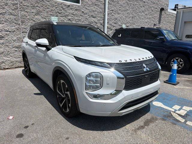 2022 Mitsubishi Outlander SEL Special Edition 4WD photo