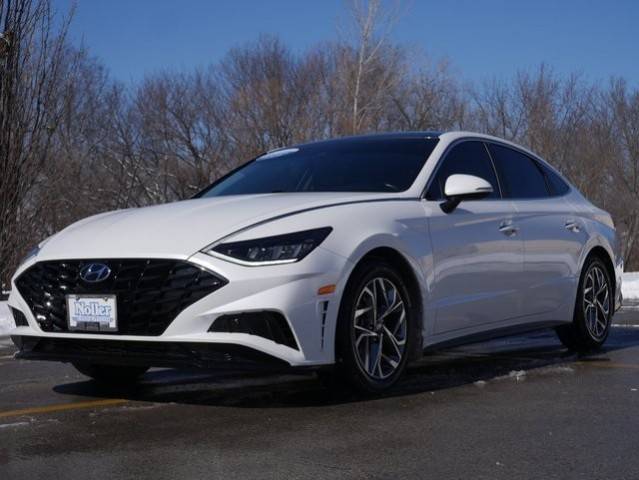 2022 Hyundai Sonata SEL FWD photo