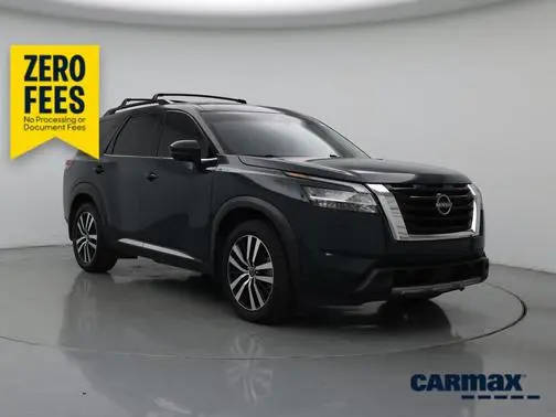 2023 Nissan Pathfinder Platinum FWD photo