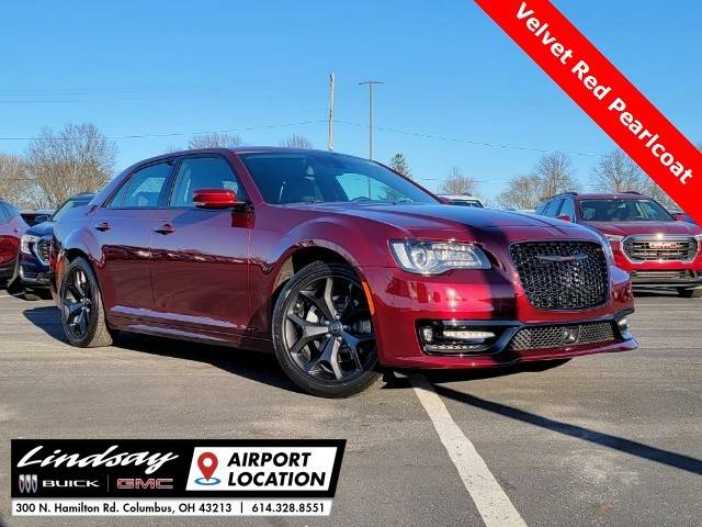 2022 Chrysler 300 300S RWD photo