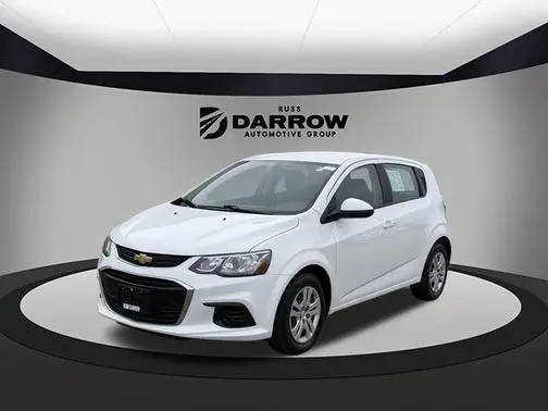 2017 Chevrolet Sonic LT FWD photo