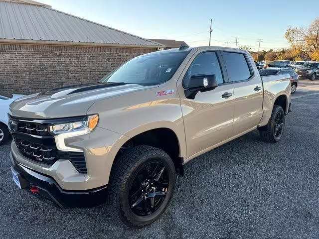 2022 Chevrolet Silverado 1500 LT Trail Boss 4WD photo