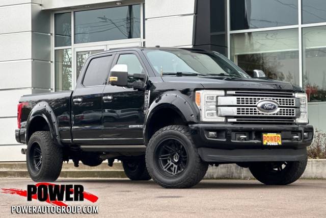 2018 Ford F-250 Super Duty Platinum 4WD photo