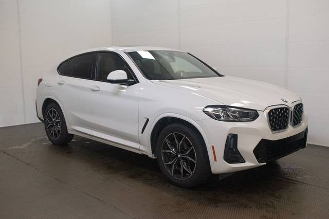 2023 BMW X4 xDrive30i AWD photo