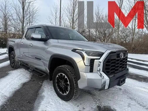 2022 Toyota Tundra SR5 4WD photo