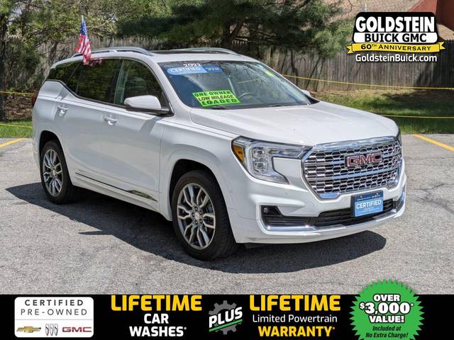 2022 GMC Terrain Denali AWD photo