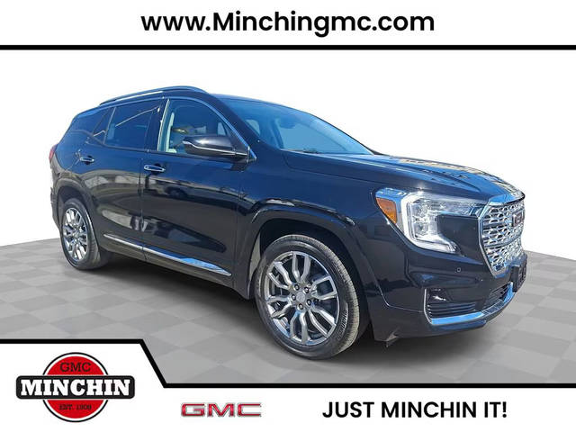 2022 GMC Terrain Denali AWD photo