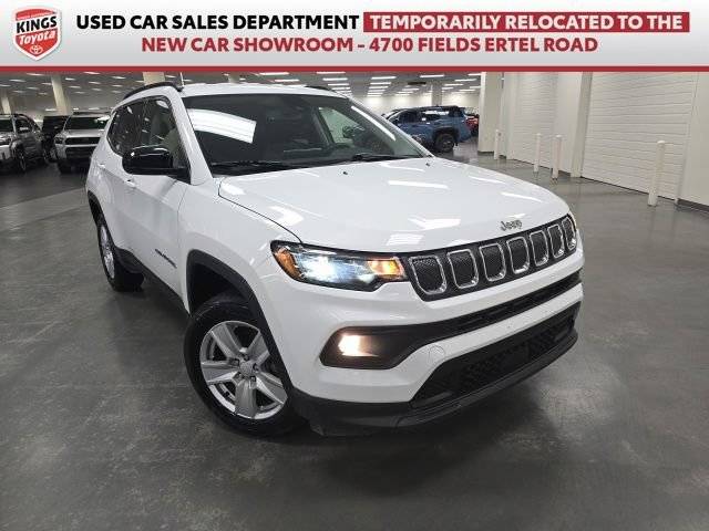 2022 Jeep Compass Latitude 4WD photo
