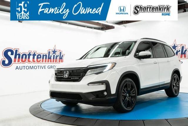 2022 Honda Pilot Black Edition AWD photo