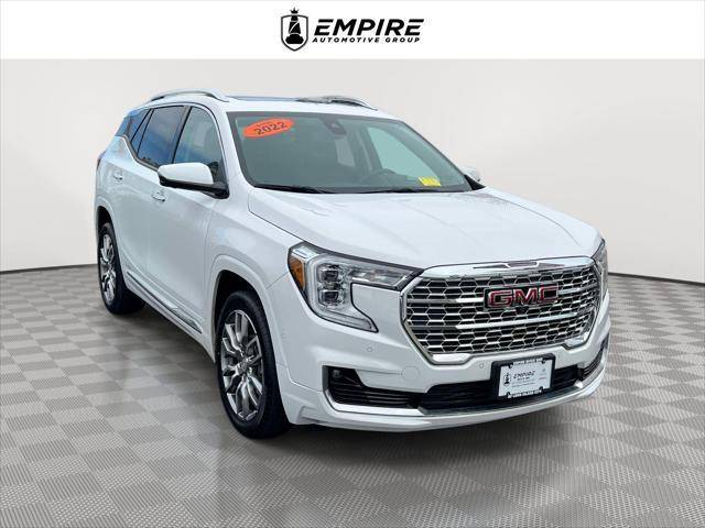 2022 GMC Terrain Denali AWD photo