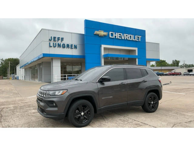 2022 Jeep Compass Latitude 4WD photo