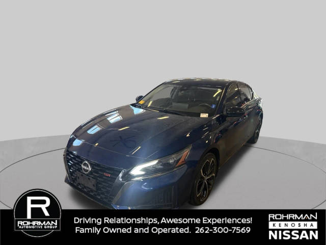 2023 Nissan Altima 2.5 SR AWD photo