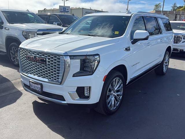 2023 GMC Yukon XL Denali 4WD photo