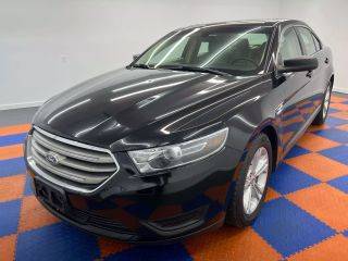 2016 Ford Taurus SE FWD photo