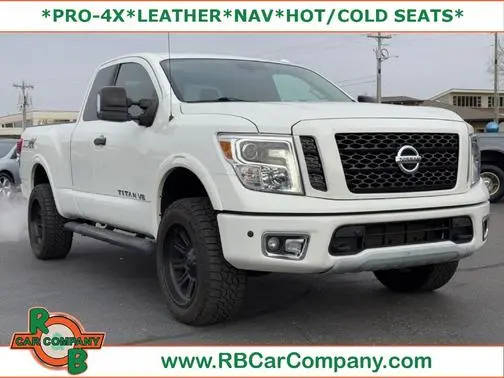 2018 Nissan Titan PRO-4X 4WD photo