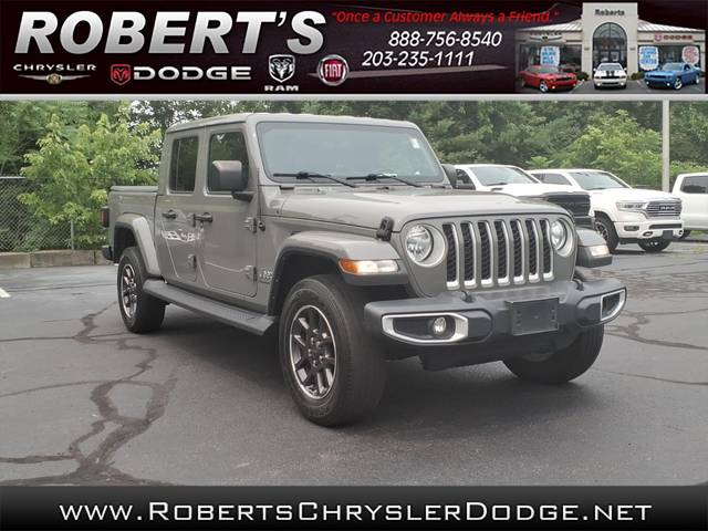 2023 Jeep Gladiator Overland 4WD photo