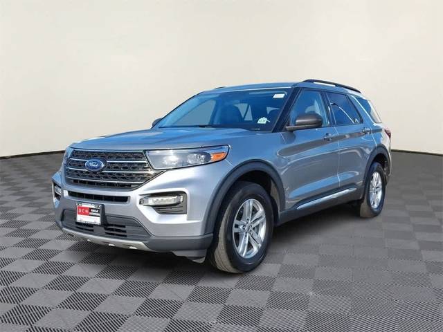 2022 Ford Explorer XLT 4WD photo