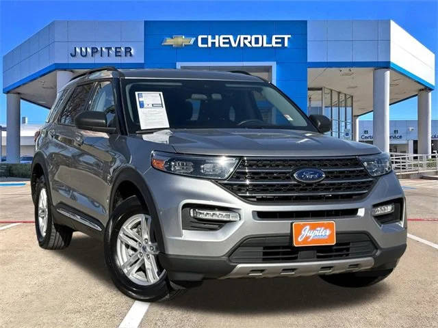 2022 Ford Explorer XLT 4WD photo