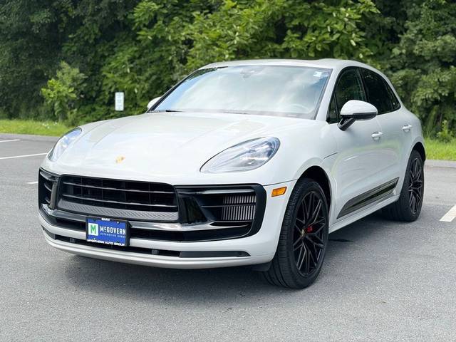 2022 Porsche Macan GTS AWD photo