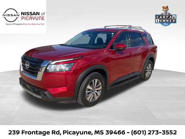 2023 Nissan Pathfinder SL 4WD photo