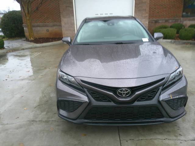 2023 Toyota Camry SE FWD photo