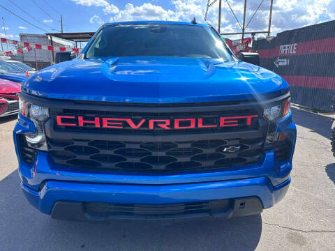 2022 Chevrolet Silverado 1500 Custom 4WD photo