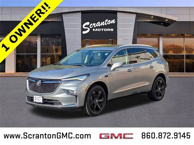 2023 Buick Enclave Essence AWD photo