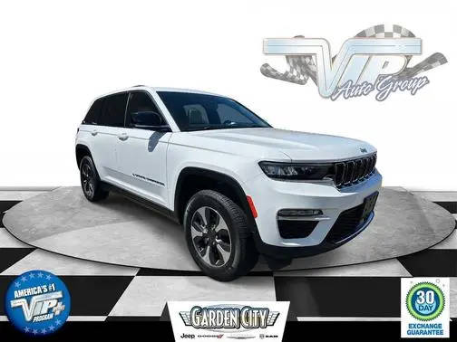 2022 Jeep Grand Cherokee 4WD photo