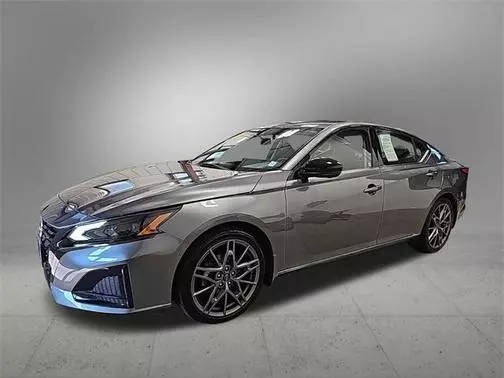 2023 Nissan Altima 2.0 SR FWD photo