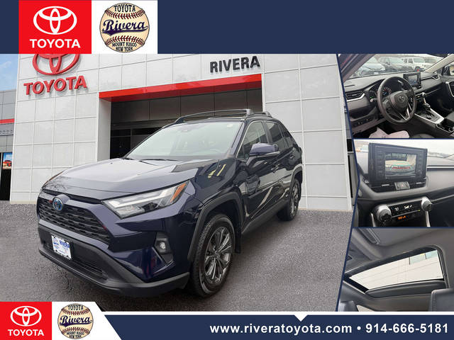 2022 Toyota RAV4 Hybrid XLE Premium AWD photo