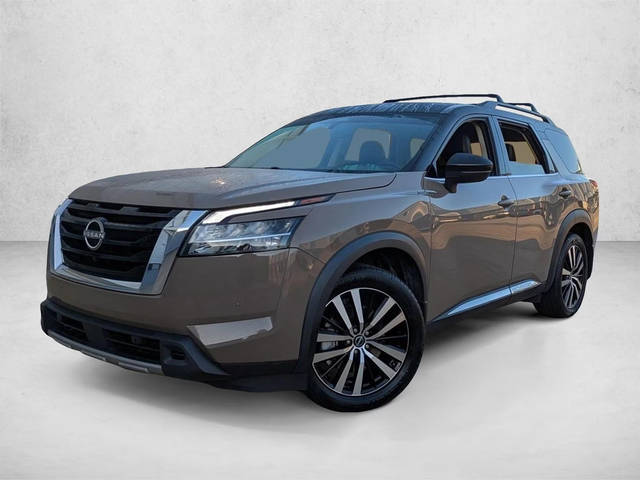 2023 Nissan Pathfinder Platinum 4WD photo