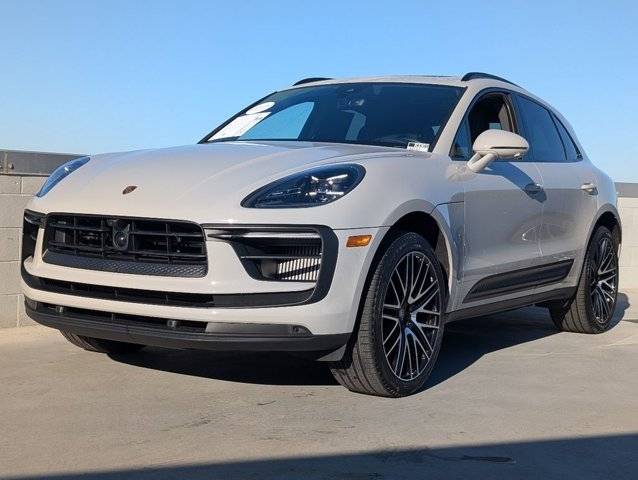2023 Porsche Macan S AWD photo