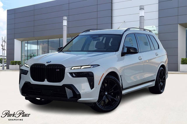 2023 BMW X7 M60i AWD photo