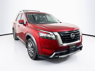 2023 Nissan Pathfinder SL FWD photo