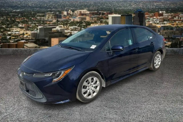 2020 Toyota Corolla LE FWD photo