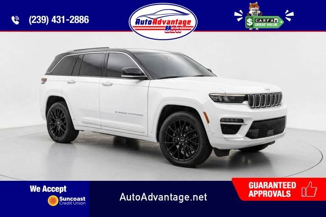 2023 Jeep Grand Cherokee Summit RWD photo
